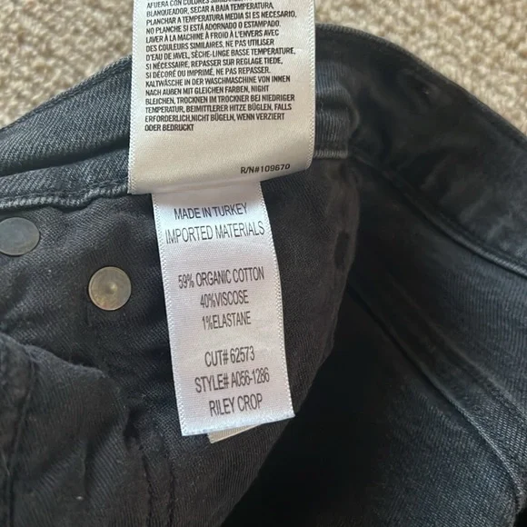 AGOLDE Riley Crop Jean - Size 27 - Picture 4 of 4